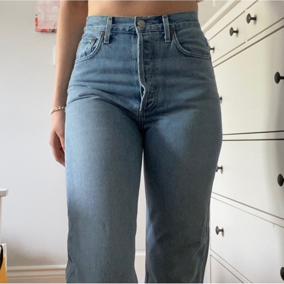 ARITZIA button up straight leg bottom frayed jeans - Picture 1 of 3